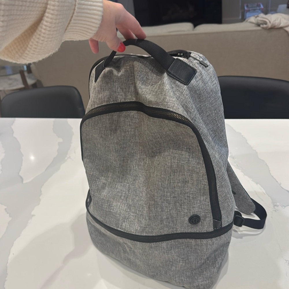 Lululemon City adventurer backpack